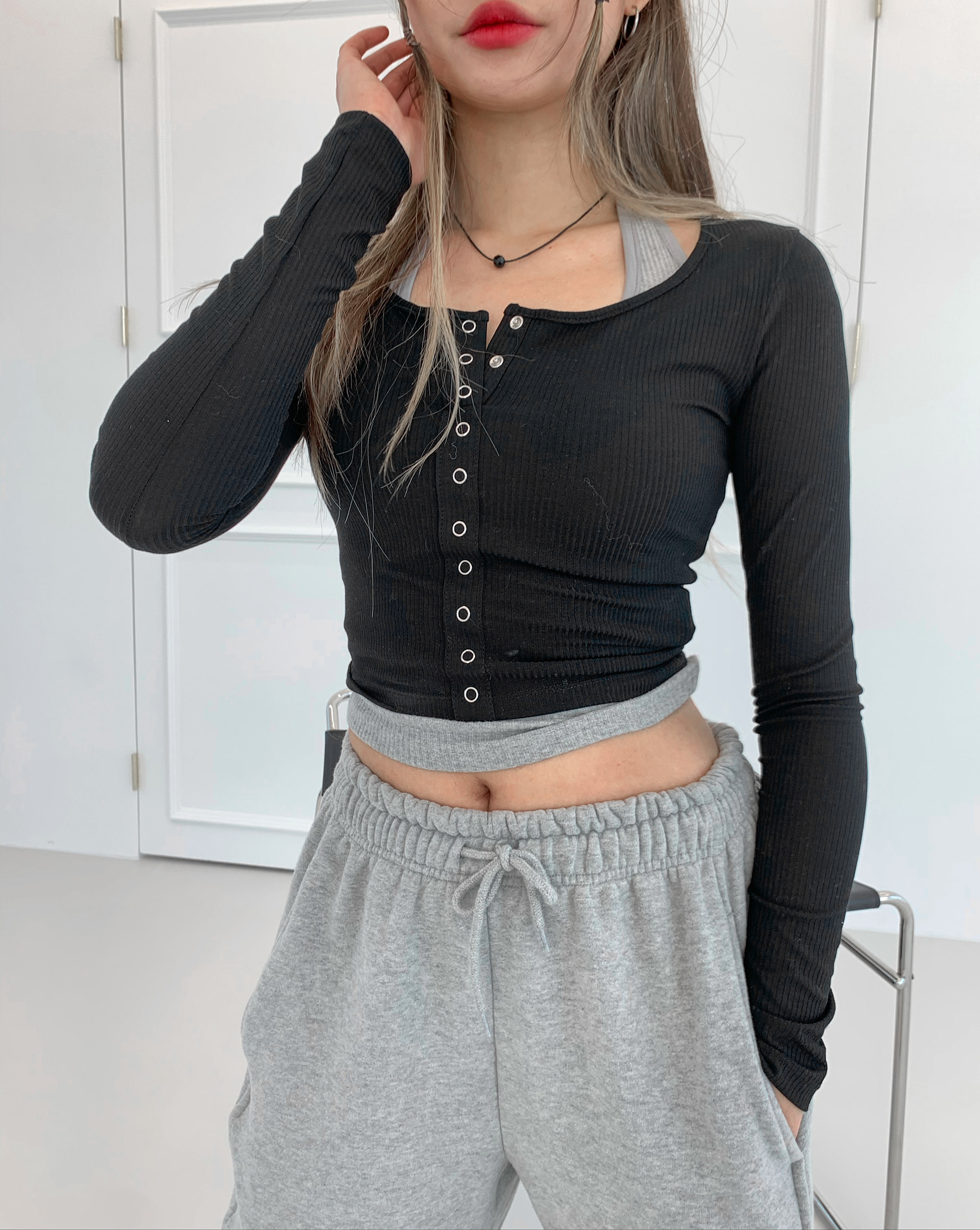 snap button cropped top