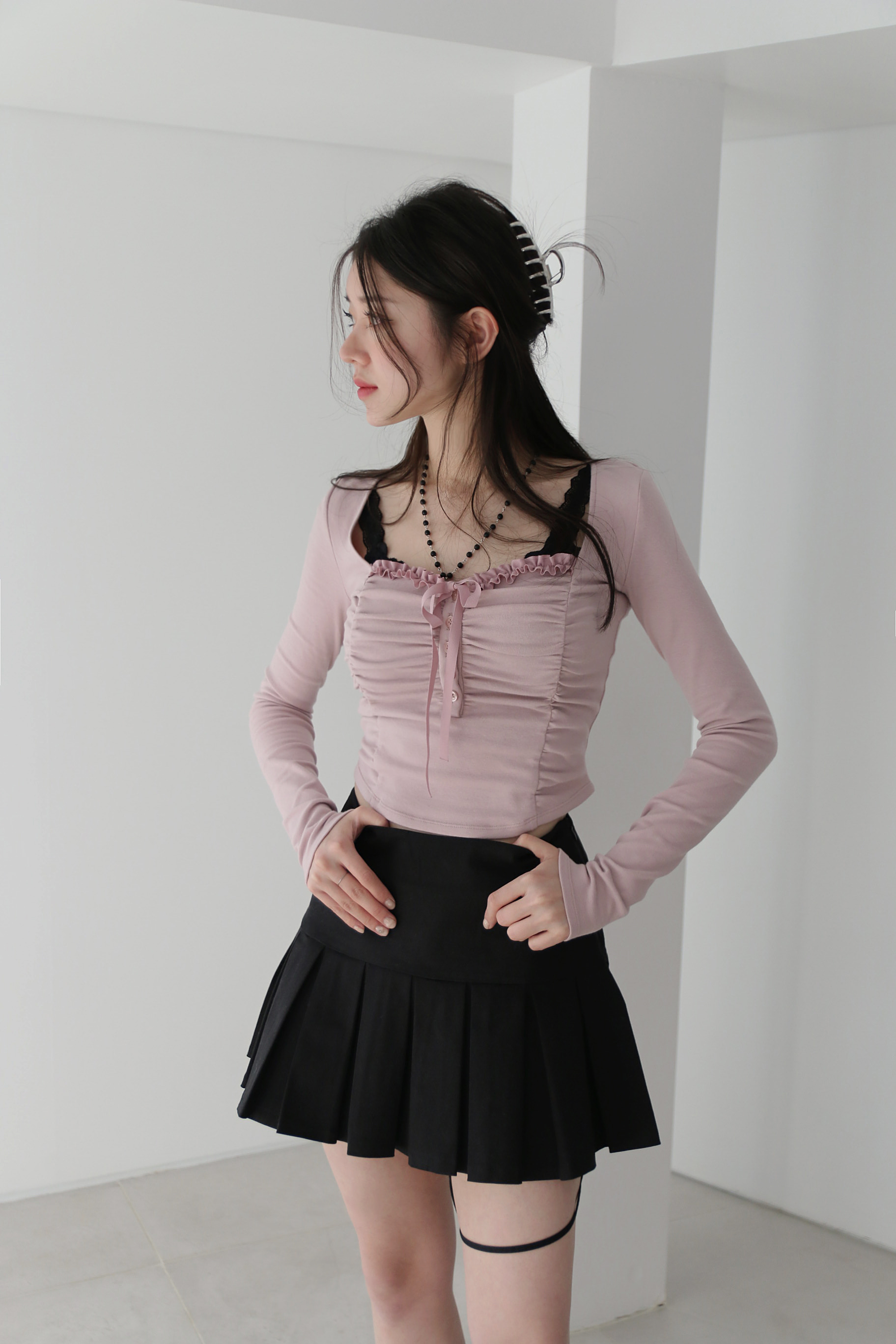 [22 SPRING DRYROSE MADE] SHIRRING LACE BUTTON TOP (DUSTYPINK)