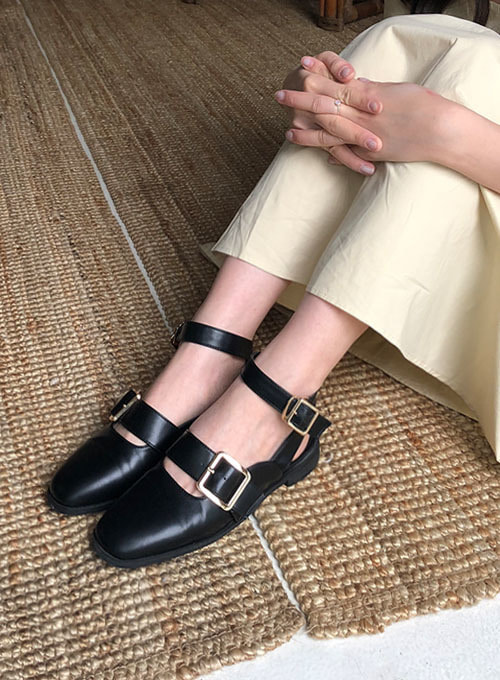 [30% OFF] wide buckle strap shoes